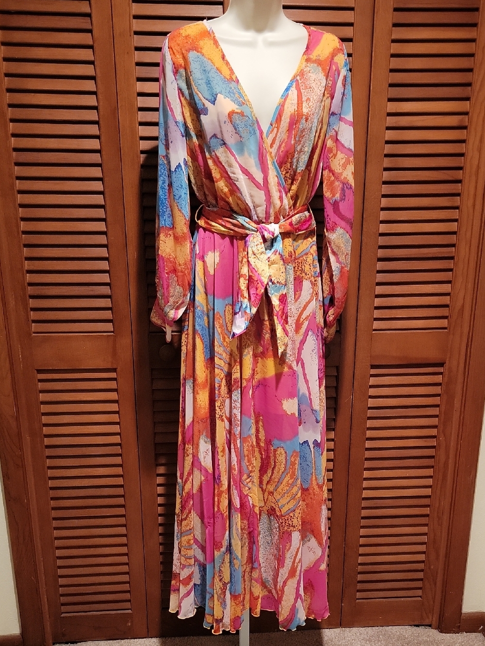 SPY ZONE EXCHANGE MAXI DRESS IN ABSTRACT CORAL PRINT